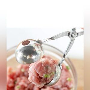 Set of 2 meatball makers